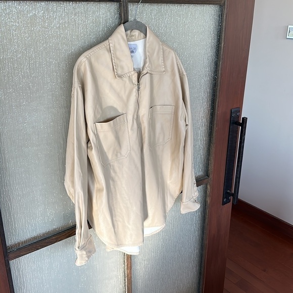 Saylor
Remi Faux Leather Top in size Med EUC - Picture 7 of 13